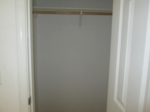 1584 Duke Dr, Livingston CA  95334-9343 exterior