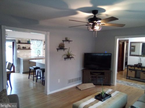 17 Waltham Way, Erial NJ  08081-9321 exterior