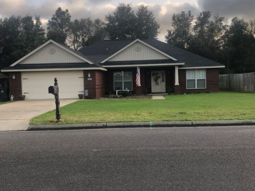 5683 Tucker Cir, Milton, FL 32571-1398