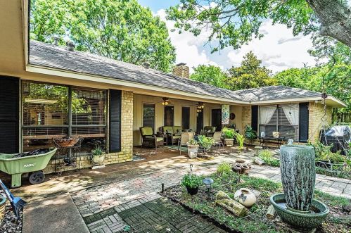 141 Palmer Cir, Lancaster, TX 75146-3602