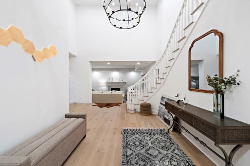 7 Cheshire Ct, Newport Beach CA  exterior