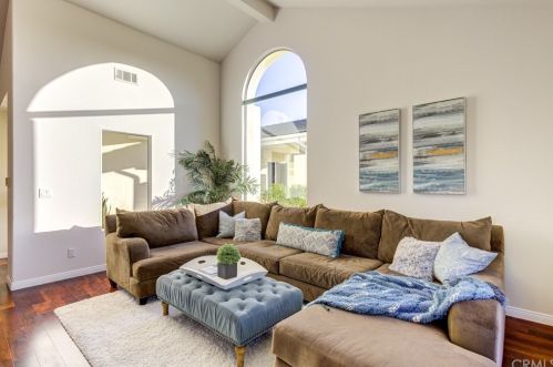 462 Mercedes Ln, Pismo Beach CA  93420-2658 exterior