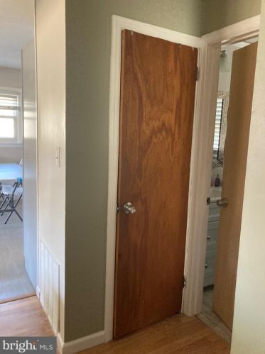 3 Dewar Dr, Trenton NJ 08620-2435 exterior