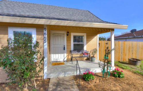 9665 Kent St, Elk Grove CA  95624-2432 exterior