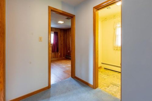 406 Davis Ave, Somerset PA  15501-1714 exterior