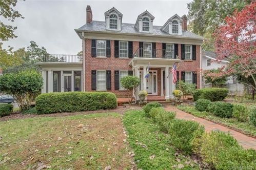 305 5th Ave, Gastonia, NC 28052-4073