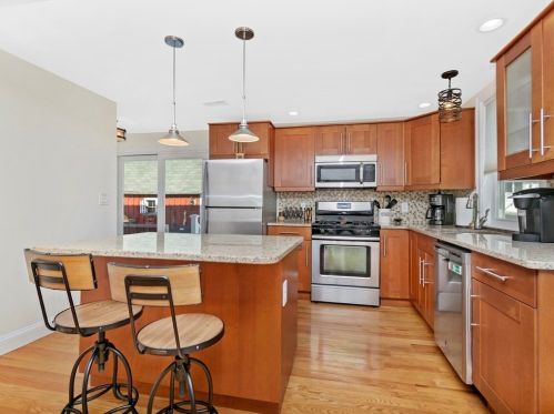 42 Bingham Ave, Dedham, MA 02026-1756