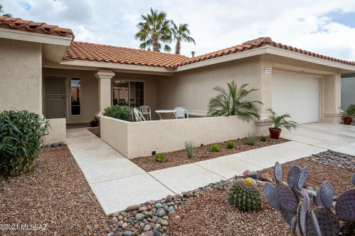 2381 Agapanthus St, Tucson, AZ 85755-7192