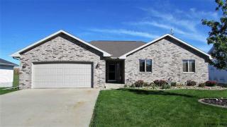 368 Lezlie Dr, Centralia, IA 52068-9107