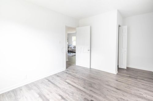 141 Mclene Ave, London OH  43140-1165 exterior