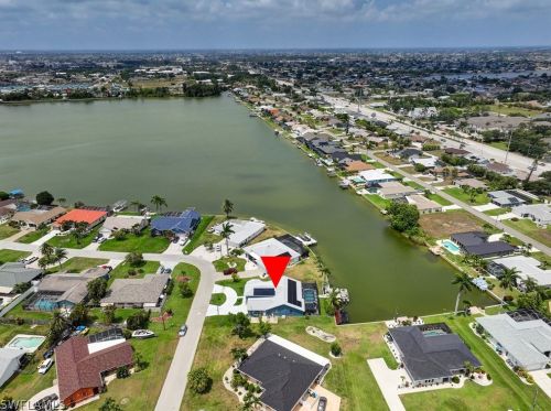 1005 1 Pl, Cape Coral FL  33993-1143 exterior