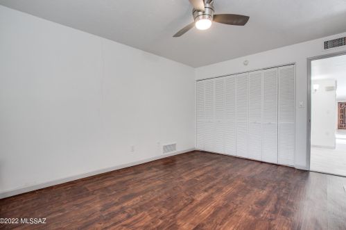 7204 Camino Vecino, Tucson AZ 85715-3418 exterior