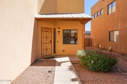 1986 Chaplain Carter Dr, Sierra Vista, AZ 85635-1301