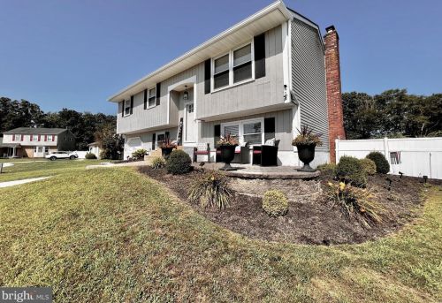 205 Wrexham Ct, West Deptford, NJ 08096-4237