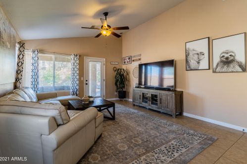 4205 Creosote Dr, Cave Creek AZ  85331-3813 exterior