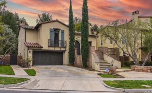 28 Climbing Vine, Irvine CA  92603-0200 exterior