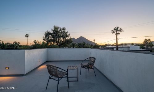 5036 Scottsdale Rd, Scottsdale AZ 85254-5161 exterior