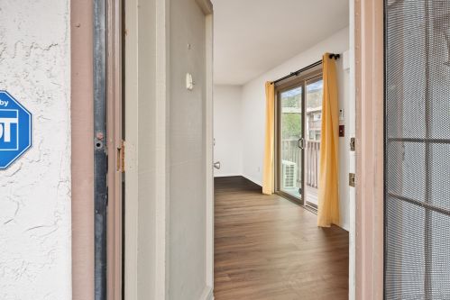 6470 Bell Bluff Ave, San Diego CA  92119-1021 exterior