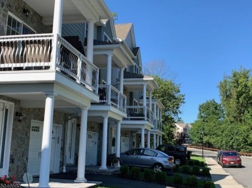 57 Halina Ln, Kinnelon, NJ 07405-1556