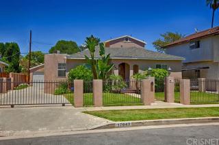 17643 Collins St, Van Nuys CA  91316-1141 exterior