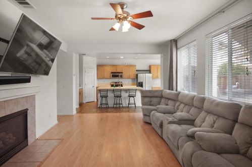 5812 Homewood Way, Riverbank CA  95367-9550 exterior