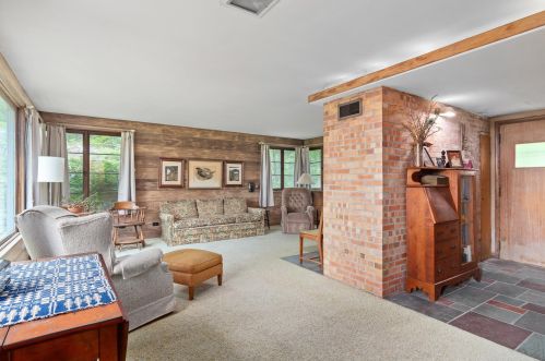 13530 Lakewood Dr, Thiensville WI  53097-2412 exterior