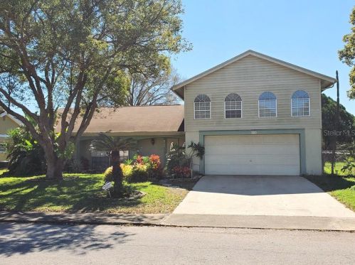 8302 Cavalry Dr, Port Richey, FL 34667-2511