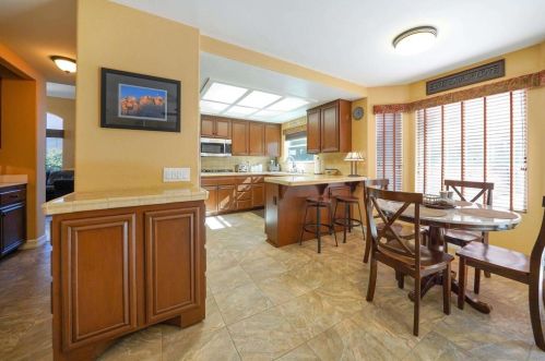 1891 Tavern Ct, Alpine CA  91901-3747 exterior