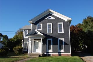 837 Main St, Greenport, NY 11944-1209