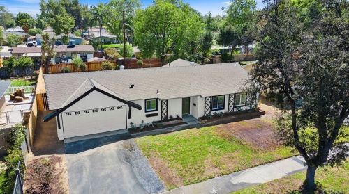 5720 Wisteria Dr, Riverside CA  92504-1533 exterior