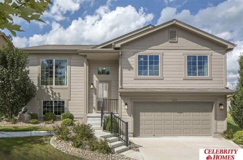 7409 144th Ave, Bennington, NE 68007