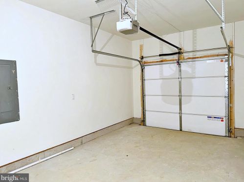 810 Beckwith St, Charles Town WV  25414-1439 exterior