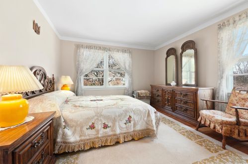 206 Fort Pond Blvd, East Hampton NY  11937-4216 exterior