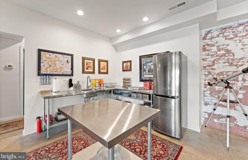 24234 Lands End Dr, Madison Mills VA  22960-3543 exterior