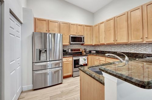 5102 Toscana Trl, Boynton Beach FL  33437-2038 exterior