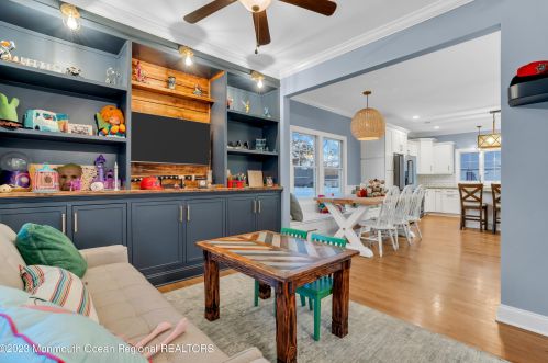 2427 Moore Ave, Point Pleasant Beach NJ  08742-3711 exterior