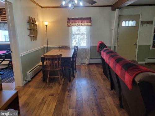 89 Molleystown Rd, Lincoln Colliery, PA 17963-8674