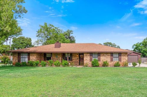860 Montclair Ter, Orange City, FL 32763-4876