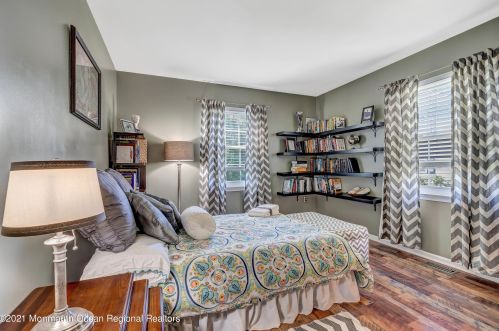 1201 Buckingham Cir, Middletown NJ  07748-3453 exterior