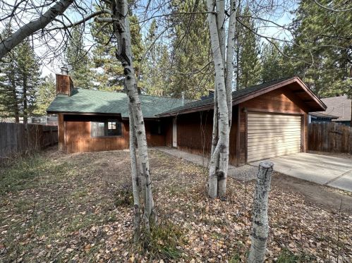 2565 Alma Ave, South Lake Tahoe, CA 96150-3035