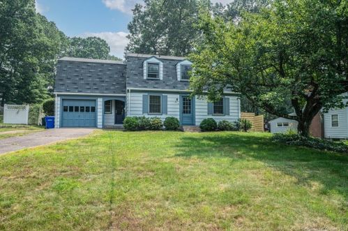 318 Griswold St, Glastonbury, CT 06033-1192