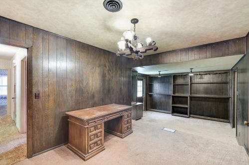 2019 Brentwood St, Austin TX  78752-4105 exterior