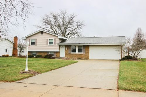 1030 Amboise Dr, Marion, OH 43302-6614