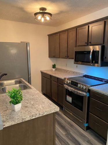 64-1 View Terrace Dr, Newport, KY 41071-3855