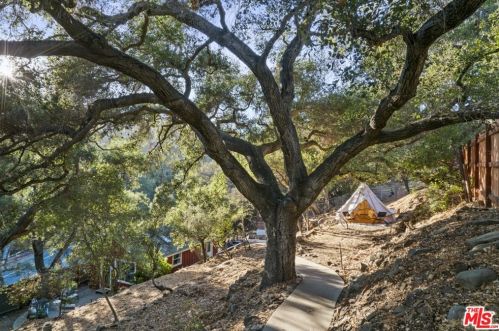 328 Topanga Canyon Blvd, Topanga CA  90290-3838 exterior