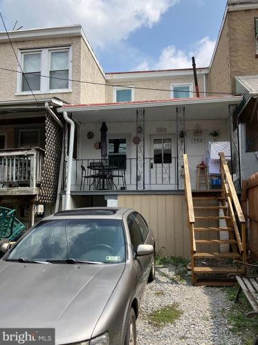 742 Main St, Norristown, PA 19401-4102