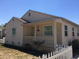 2658 Madison St, Long Beach, CA 90810-1526