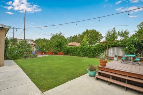 6654 Turnergrove Dr, Lakewood CA  90713-2752 exterior