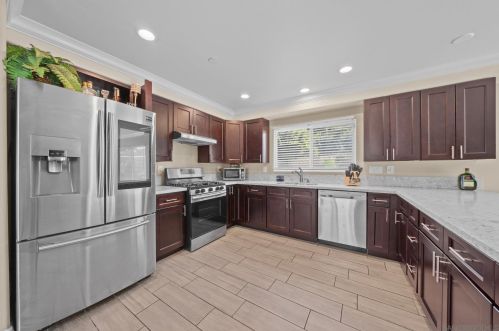 7891 Railroad Ave, Riverside CA  92504-4139 exterior