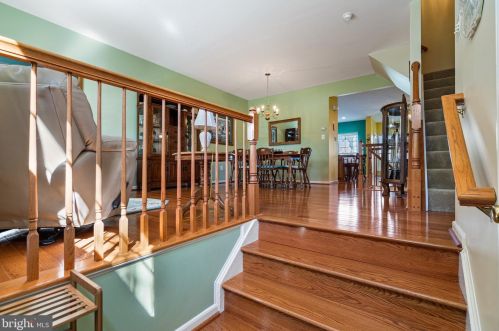 14238 Hunters Run Way, Gainesville VA  20155-4408 exterior